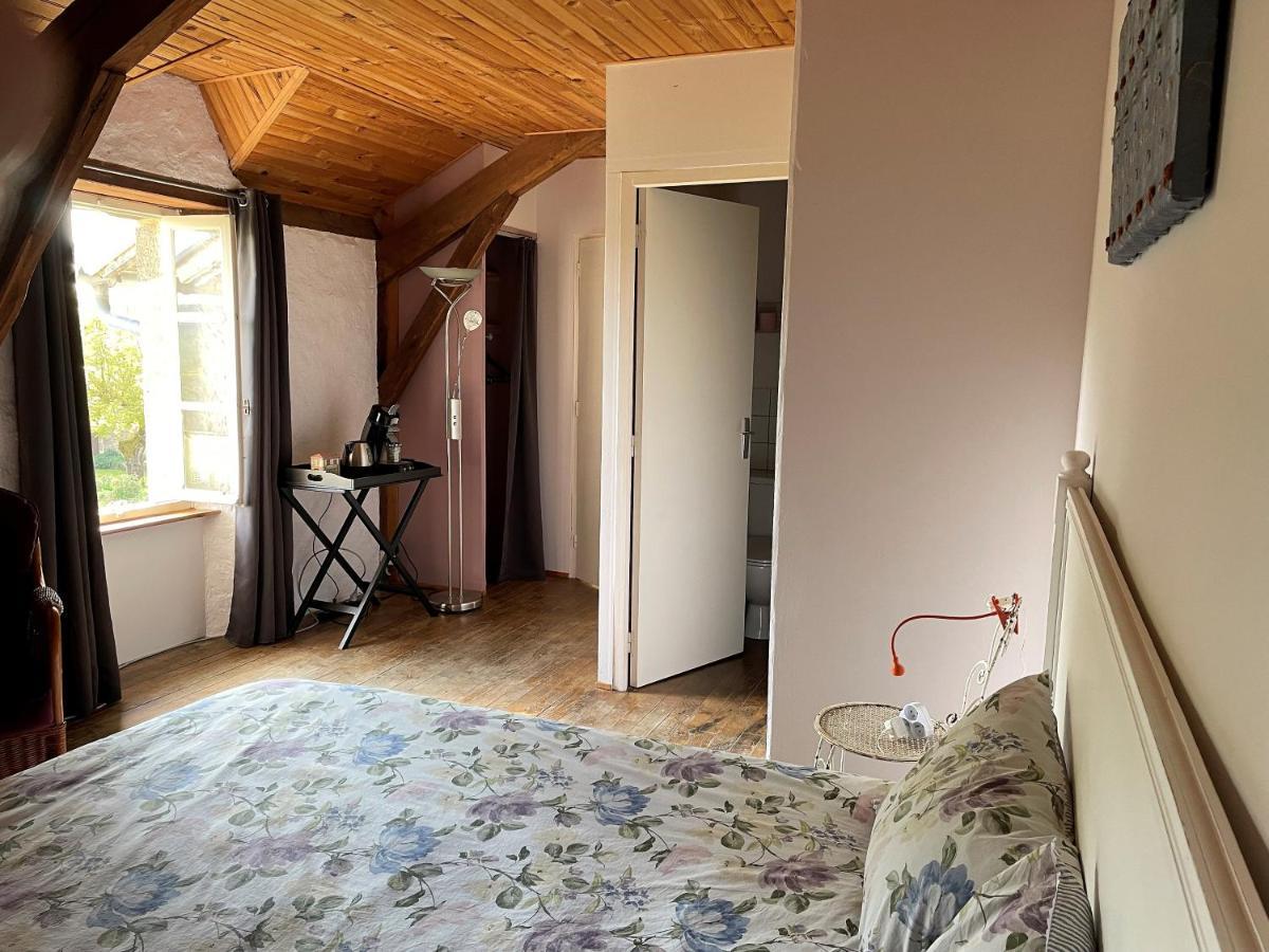 Bed and Breakfast Domaine Les Teuilleres Lacam-dʼOurcet Zewnętrze zdjęcie