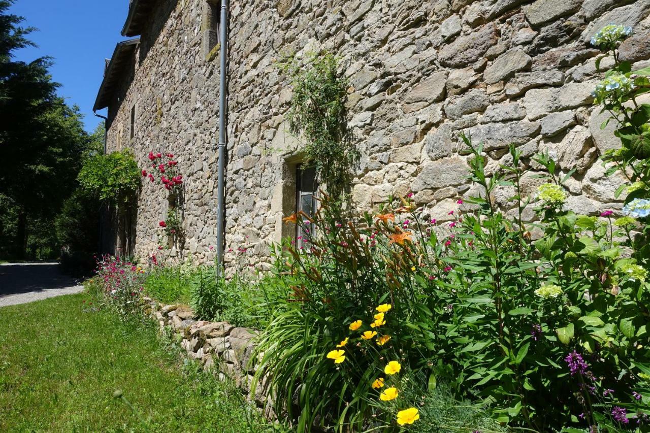 Bed and Breakfast Domaine Les Teuilleres Lacam-dʼOurcet Zewnętrze zdjęcie